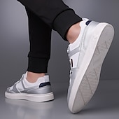 זול סניקרס קז'ואל-נעלי ספורט ספורטיביות לגברים בצבעי כחול כהה ולבן, קלות משקל ונוחות, עיצוב מודרני עם נגיעות כתומות, מושלמות ללבישה יומיומית וטיולים קז'ואליים