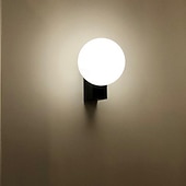 abordables Apliques de pared para interior-Lámpara de pared LED Sideral Barcelona con bola de cristal opalino, moderna lámpara de pared minimalista para interiores con base de aluminio, casquillo G9 para dormitorio, baño, pasillo, salón, color negro.