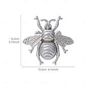 voordelige muur sculpturen-Wanddecoratie van een vliegende bij van hars, een uniek hangend ornament met insectenthema, perfect voor feestdecoratie, kamerdecoratie, woonaccessoires en wanddecoratie met een natuurlijke