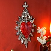 זול פסלי קיר-לב קדוש עם חץ לוהט לקישוט קיר, קישוט תלייה דתי בעבודת יד משרף, קישוט קיר רקע בסגנון אירופאי לבית, מלון &amp;אבזרי צילום