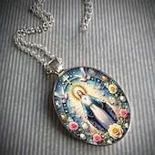 billige Gaver-Jomfru Maria katolsk anhengskjede, religiøs kristen medalje med duer, kors og roser, åndelig smykkegave til kvinner