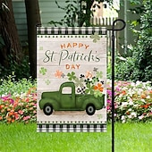 halpa Seinäverhot-Pyhän Patrickin päivän ulkopuutarhalippu irlantilainen juhlakoristeet vihreällä kuorma-autolla ja apilanlehdellä pihan patiolla nurmikon juhlaan