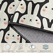abordables Felpudo-Felpudo de Pascua con una divertida cara de conejo en blanco y negro y lindas mejillas sonrosadas, ideal para la entrada festiva de Pascua.