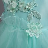 billige Blomsterjentes kjoler-Blomsterpikekjole Jente Formell kjole Bryllupsantrekk Fest Bryllup Formell Elegant Mote Søt Første nattverdskjole Blonde Netting Blomstret Ermeløs Crew-hals Grå Hvit 4 år +