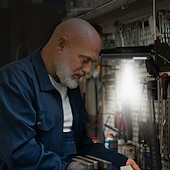 halpa Tasku-, kynä- yms. valot-Ladattavat kynätaskulamput työvalolla, kannettavat LED-taskulamput, kirkkaat taskulamput kotiin, autoon, hätätilanteisiin, C-tyypin laturilla, 6 valotilaa, LCD-näyttö