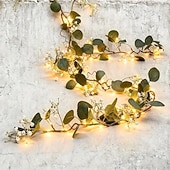 voordelige Luzes interiores a pilhas e USB-Artificial Eucalyptus Leaf Wreath String Lights Green Leaves Simulated Hanging Plant 1.7m 20LEDs for Weddings Valentine's Day Bedroom Balcony, Garden Dining Table Holiday Decoration