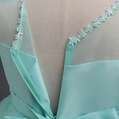 billige Blomsterjentes kjoler-Blomsterpikekjole Jente Formell kjole Bryllupsantrekk Fest Bryllup Formell Elegant Mote Søt Første nattverdskjole Blonde Netting Blomstret Ermeløs Crew-hals Grå Hvit 4 år +