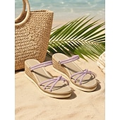 economico Donne-sandali con zeppa color lavanda da donna con cinturini intrecciati: comode scarpe estive per le vacanze, da spiaggia, da resort e per l'abbigliamento casual all'aperto