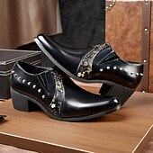 voordelige Loafers-Zwarte herenschoenen van lakleer met studs – stoere formele schoenen voor feestjes, gala's en trendy evenementen.