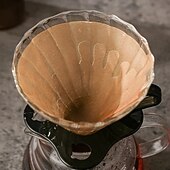abordables Ustensiles et gadgets de cuisine-40/100 filtres à café jetables en papier naturel, pour 1 à 4 tasses, filtres en forme de V pour cafetière à filtre, accessoires pour cafés et maison, outils pour le café, 1 à 2/2 à 4 portions