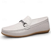 abordables Mocasines casuales-Mocasines blancos de hombre con relieve de cocodrilo, zapatos casuales sin cordones con hebilla metálica para bodas, fiestas en resorts, eventos en yates, estilo casual de negocios y looks casuales elegantes de verano.