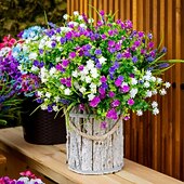 זול פרח מלאכותי-20 חבילות פרחים מלאכותיים לחוץ צמחים מלאכותיים ירק חיצוני דמוי עץ תאשור ללא דהייה שיחים מפלסטיק לעיצוב הבית גינת חווה (מעורב, 3 צבעים מג'נטה סגול לבן)