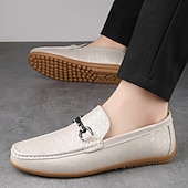 abordables Mocasines casuales-Mocasines blancos de hombre con relieve de cocodrilo, zapatos casuales sin cordones con hebilla metálica para bodas, fiestas en resorts, eventos en yates, estilo casual de negocios y looks casuales elegantes de verano.