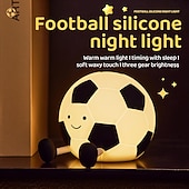 billige Nursery Night Lights-Fotball myk silikonkranlampe, øyevennlig LED-lampe med 30-minutters timer, 3 justerbare lysstyrkenivåer, USB-oppladbar nattlampe til soverom, nattbord, fotballfan, guttegave, sportsdekor