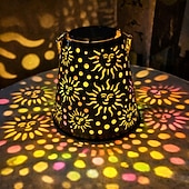 abordables Luces de camino y linternas-Farol solar exterior impermeable colgante, diseño retro hueco con proyección de mariposa, decoración LED para jardín, patio, regalo para mujeres, mamá y abuela.