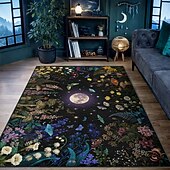 お買い得  エリアラグ-満月と花柄、キノコをモチーフにしたエリアラグ。植物と神秘的な庭園のデザインが特徴で、エレガントで耐久性のある装飾品として、episodic drawing が制作しました。