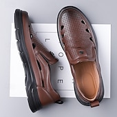 abordables Sandales de Vacances-Mocassins d'été pour hommes en similicuir – modèle perforé à enfiler, légers et confortables, parfaits pour les voyages, les sorties décontractées et les loisirs quotidiens.