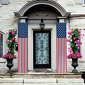 olcso Az Egyesült Államok 250. évfordulója-1 pár hazafias amerikai zászlós tornácra való transzparens, július 4-i kültéri függődekoráció, tartós poliészter függőleges zászlók emléknapra, veteránok napjára, munka ünnepére &amp;választási ünnepség