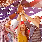  5pcs U.S. 250th Anniversary Beaded Bracelet Set Patriotic Red White Blue Surf Style Stretch Bracelets with 1776‑2026 Beads and Mini American Flag, Independence Day Jewelry, USA Celebration Accessories