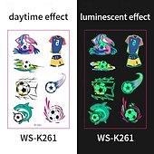 olcso Világbajnoki labdarúgó mérkőzés 2026-10 db sötétben világító foci ideiglenes tetoválás, neonzöld reaktív, vízálló &amp;könnyen eltávolítható testfesték, játékosokkal, trófeákkal, lángokkal díszítve, tökéletes fociparti ajándékok &amp;ajándékok