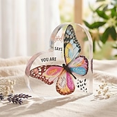 זול פסלים-פריט קישוט בצורת לב ופרפר ליום האם אחד. קיימות מספר אפשרויות. מתאים למתנות יום האם ולקישוטי שולחן לחג המשפחה.