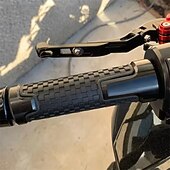tanie Akcesoria do motocykli i quadów-Uchwyty motocyklowe 7/8", uniwersalne 22 mm, antypoślizgowe, aluminiowe, gumowe uchwyty CNC do kierownicy skutera sportowego, ergonomiczne i wygodne końcówki kierownicy, 1 para
