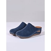 billige Tresko og tøfler til kvinner-Beige perforerte mulletresko til dame – komfortable slip-on hagesko for turgåing, hjemmebruk og sommerlig fritidsbruk