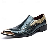 billige Loafers-Herresko i hvitt og gullfarget i kunstskinn med spisse pensko med metalltåhette og sidespennedetaljer. Luksuriøst, formelt fottøy for stilige menn, perfekt for bryllup og banketter.