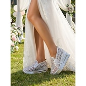 abordables mariée-Baskets compensées blanches en dentelle pour femme - chaussures confortables à enfiler ornées de strass, idéales pour un mariage champêtre.