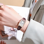 abordables Montres à quartz-Montre Tank vintage pour femme, boîtier rectangulaire en or rose, cadran rétro à chiffres romains avec aiguilles bleues, bracelet en cuir noir, petite montre à quartz pour femme, montre habillée ou