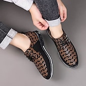 economico Scarpe Casual con Lacci-Sneakers casual da uomo nere e rosse con stampa, allacciate, leggere e comode, perfette per camminare, ideali per feste, banchetti, serate fuori e per lo stile street di tutti i giorni.