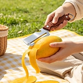 baratos Utensílios para cozinhar e guardar Fruta &amp; Vegetais-2 Pcs 3 in 1 Multifunctional Vegetable Peeler With Hanging Hole, Stainless Steel Bottle Opener and Grater with Plastic Handle, Kitchen Gadgets Tool for Potatoes Fruit Garlic Carrots