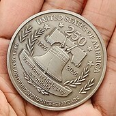  Moneta commemorativa del 250° anniversario dell'America 1776-2026, moneta commemorativa del quinquennio della Campana della Libertà con cornice girevole, souvenir in argento della Dichiarazione
