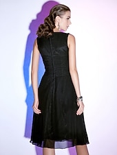 cheap Cocktail Dresses-A-Line Elegant Wedding Guest Cocktail Party Dress V Neck Sleeveless Knee Length Chiffon with Pleats Crystals 2022