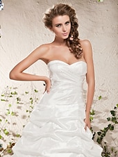 cheap Wedding Dresses-Hall Wedding Dresses A-Line Sweetheart Strapless Sleeveless Chapel Train Taffeta Bridal Gowns With 2025