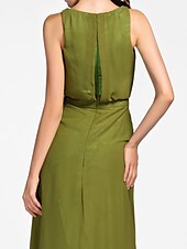 cheap Bridesmaid Dresses-Sheath / Column Bridesmaid Dress Cowl Neck Sleeveless Floor Length Chiffon with Side Draping 2022