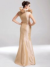 baratos Casamento &amp; Festas-Sereia Elegante Vestido Desgaste do partido Longo Sem Manga Decote V Tafetá com Fru-Fru 2022