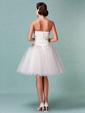 economico Abiti da sposa-Da ballo Abiti da sposa A cuore Al ginocchio Tulle Senza bretelline Formali Casual Illusion Detail con Fascia / fiocco in vita Floreale Incrociato 2020