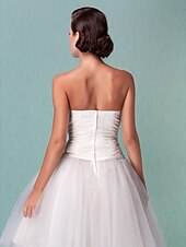 economico Abiti da sposa-Da ballo Abiti da sposa A cuore Al ginocchio Tulle Senza bretelline Formali Casual Illusion Detail con Fascia / fiocco in vita Floreale Incrociato 2020