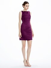 cheap Bridesmaid Dresses-Sheath / Column Bateau Neck Knee Length Satin Bridesmaid Dress with