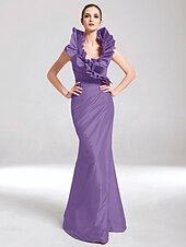 baratos Casamento &amp; Festas-Sereia Elegante Vestido Desgaste do partido Longo Sem Manga Decote V Tafetá com Fru-Fru 2022