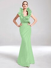 baratos Casamento &amp; Festas-Sereia Elegante Vestido Desgaste do partido Longo Sem Manga Decote V Tafetá com Fru-Fru 2022