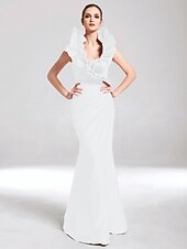 baratos Casamento &amp; Festas-Sereia Elegante Vestido Desgaste do partido Longo Sem Manga Decote V Tafetá com Fru-Fru 2022