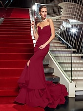 abordables Bodas y eventos-Corte Trompeta / Sirena Estilo de Celebridad Inspirado por Emmy Festivos Fiesta de Cóctel Noche formal Vestido Sin Tirantes Sin Mangas Cola de Corte Gasa con Volantes Frontal Abierto 2021