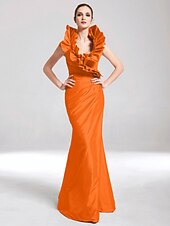 baratos Casamento &amp; Festas-Sereia Elegante Vestido Desgaste do partido Longo Sem Manga Decote V Tafetá com Fru-Fru 2022