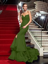 abordables Bodas y eventos-Corte Trompeta / Sirena Estilo de Celebridad Inspirado por Emmy Festivos Fiesta de Cóctel Noche formal Vestido Sin Tirantes Sin Mangas Cola de Corte Gasa con Volantes Frontal Abierto 2021