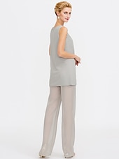 billiga Mammas byxdräkter-Strand Bröllop Jumpsuit/Byxdräkt 3 Delar Mor Till Brud Bröllops Gäst Elegant Plus Size Inkluderat Bateau Hals Golvlängd Chiffon Ärmlös Jacka es med Enfärgade Färger