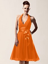 cheap Weddings &amp; Events-A-Line Bridesmaid Dress Halter Neck / V Neck Sleeveless Sexy Knee Length Chiffon with Sash / Ribbon / Bow(s) 2022