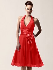 cheap Weddings &amp; Events-A-Line Bridesmaid Dress Halter Neck / V Neck Sleeveless Sexy Knee Length Chiffon with Sash / Ribbon / Bow(s) 2022