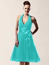 cheap Weddings &amp; Events-A-Line Bridesmaid Dress Halter Neck / V Neck Sleeveless Sexy Knee Length Chiffon with Sash / Ribbon / Bow(s) 2022